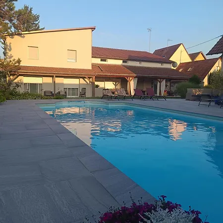 La Au Fond Du Jardin Luxussátor *